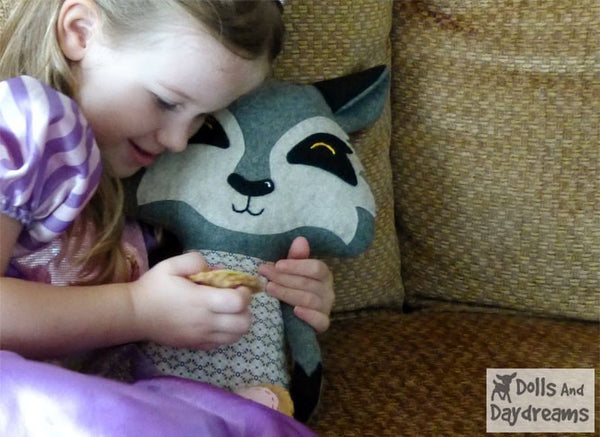 Wolf Sewing Pattern - Dolls And Daydreams - 4